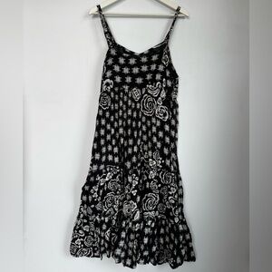 MLLE Gabrielle Black and White Tiered Maxi Dress Size 1X